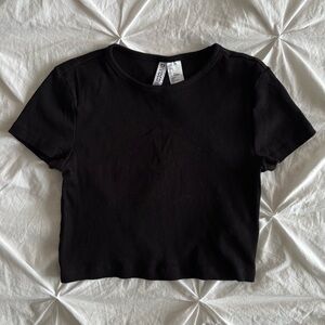 divided cropped ribbed tshirt